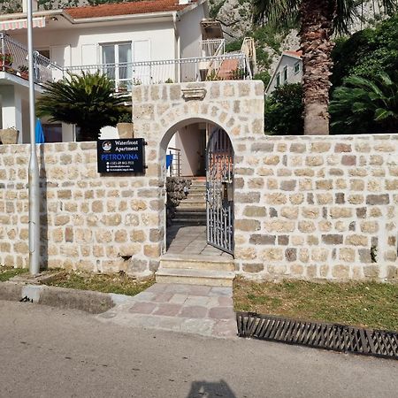 Waterfront Apartment Petrovina Kotor Luaran gambar