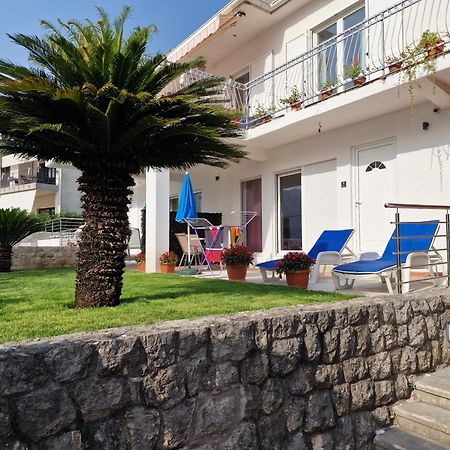 Waterfront Apartment Petrovina Kotor Luaran gambar