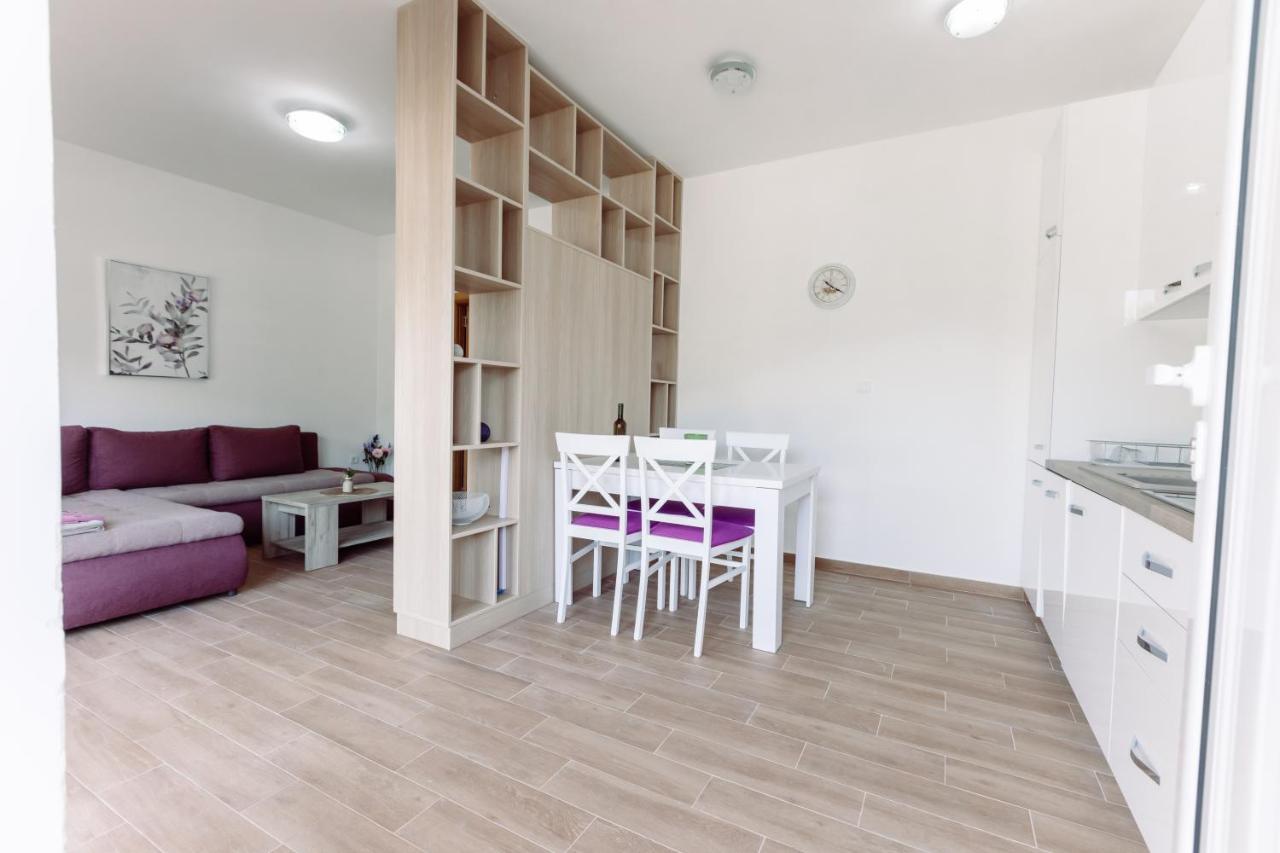 Waterfront Apartment Petrovina Kotor Luaran gambar