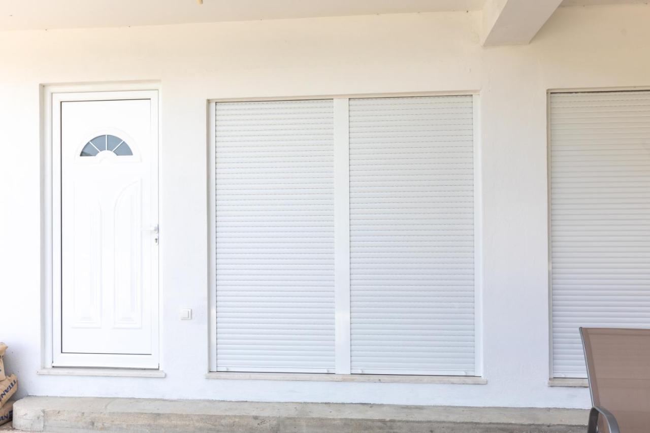 Waterfront Apartment Petrovina Kotor Luaran gambar