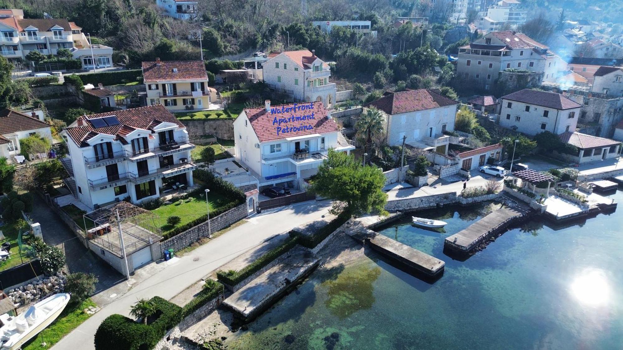 Waterfront Apartment Petrovina Kotor Luaran gambar