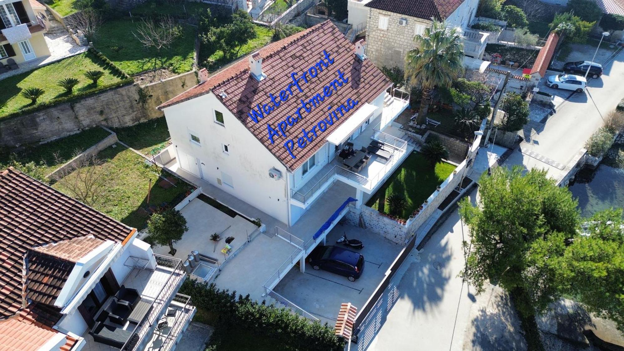 Waterfront Apartment Petrovina Kotor Luaran gambar