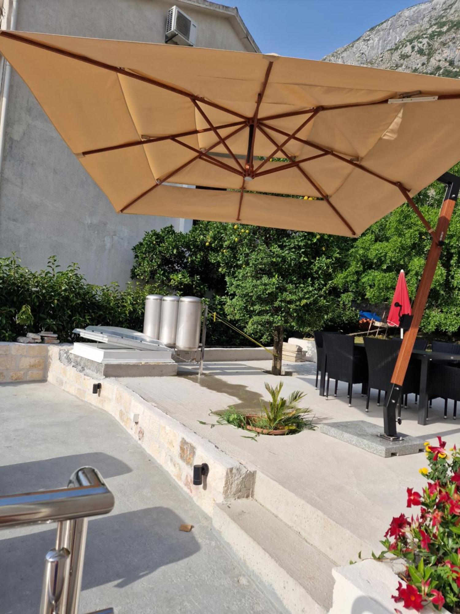 Waterfront Apartment Petrovina Kotor Luaran gambar