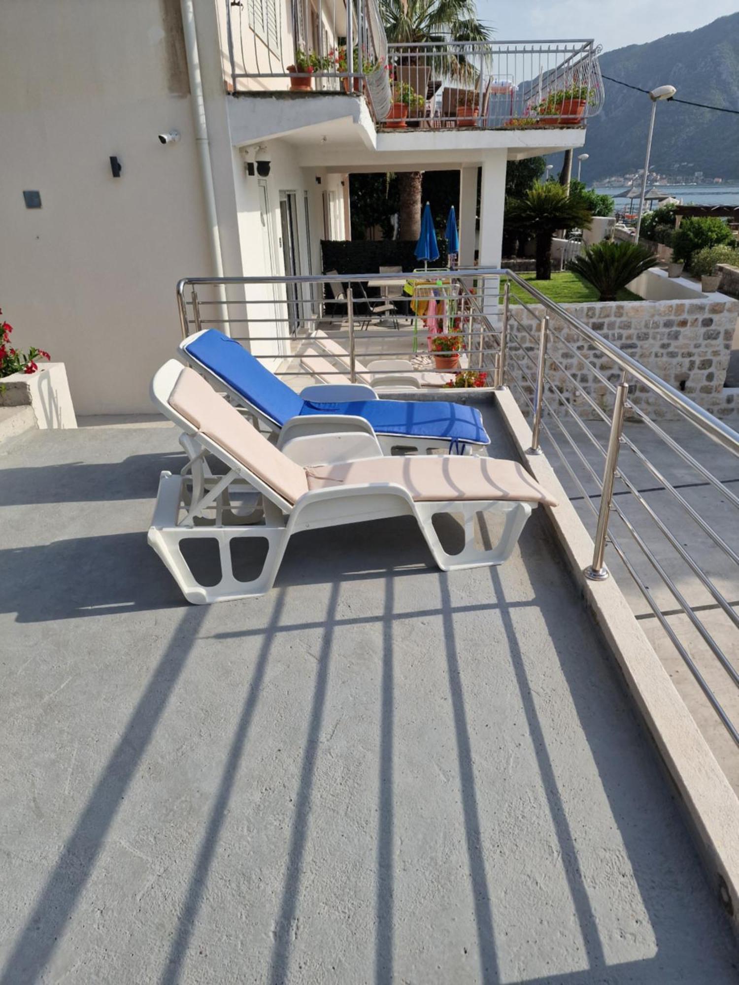 Waterfront Apartment Petrovina Kotor Luaran gambar